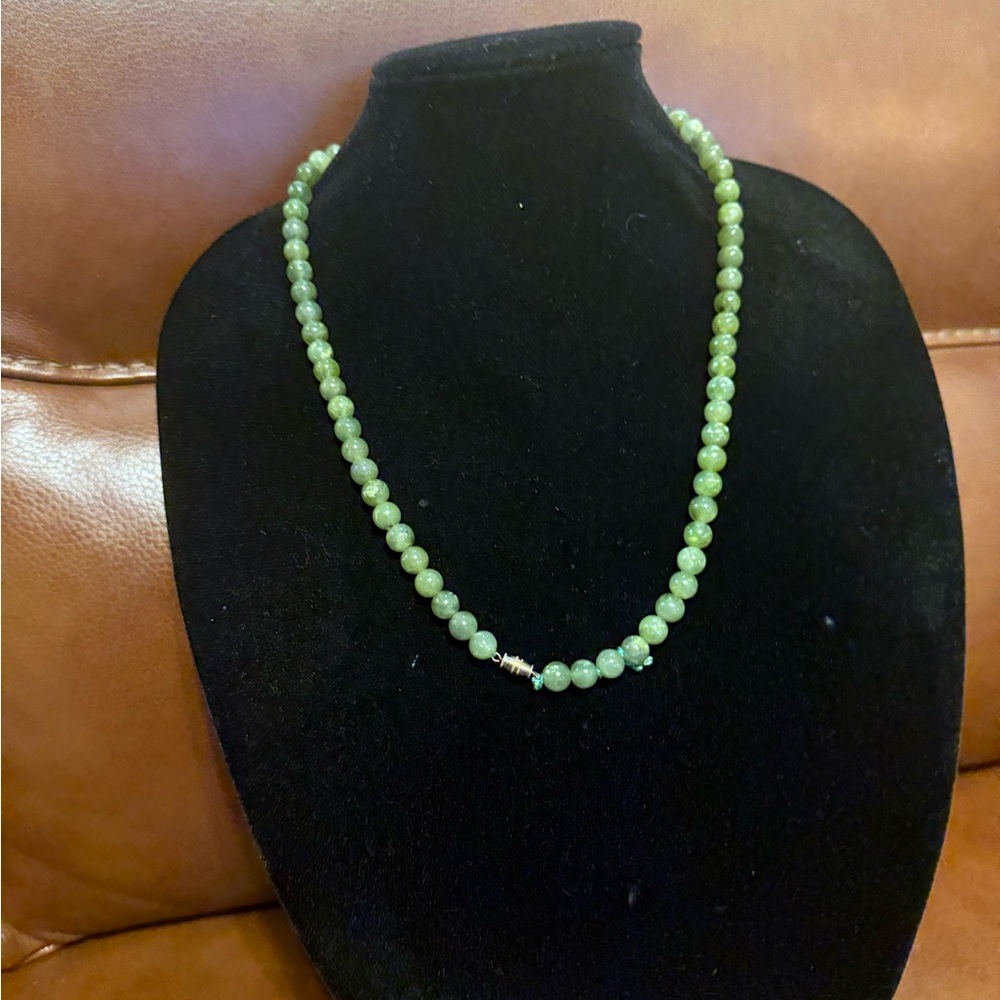 Elegant Green Jade Beaded Necklace
